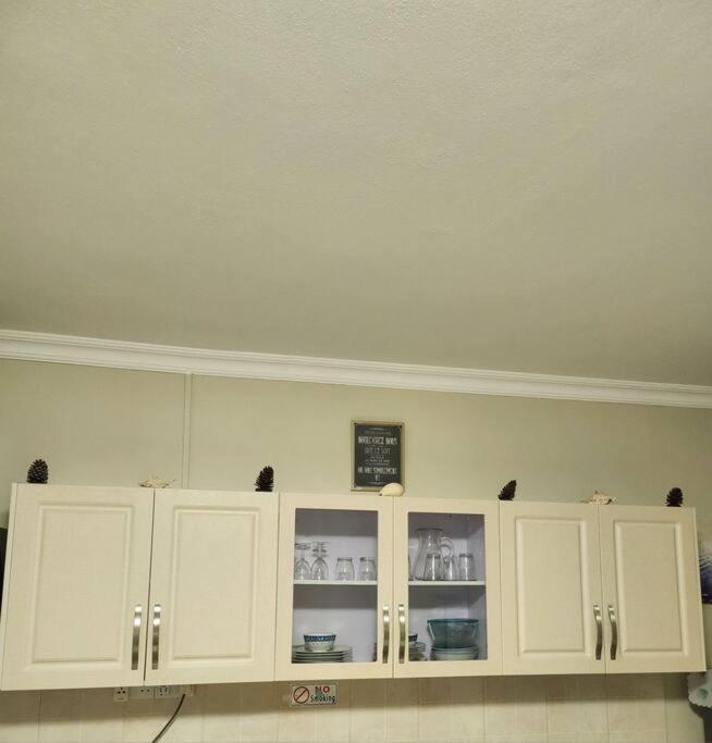 Kot Nu - Beach Themed Apartment - 3 Mins Walk From The Sea Flic-en-Flacq Екстериор снимка