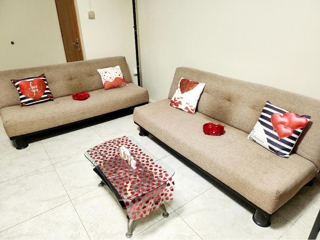 Kot Nu - Beach Themed Apartment - 3 Mins Walk From The Sea Flic-en-Flacq Екстериор снимка
